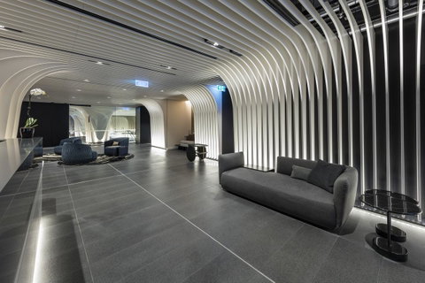 SKYE Suites Sydney - Foster Accommodation 13