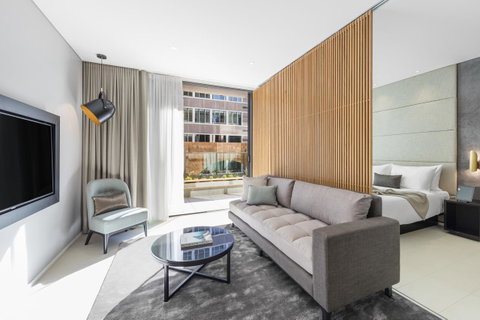 SKYE Suites Sydney - Foster Accommodation 16