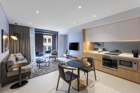 SKYE Suites Sydney - Foster Accommodation 21