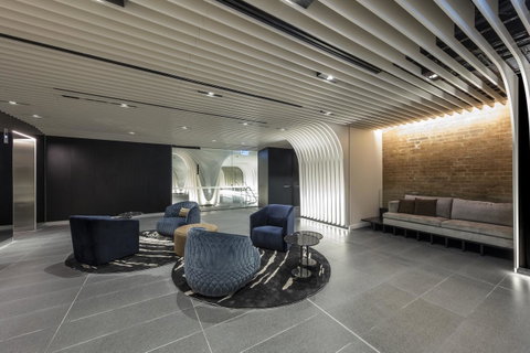 SKYE Suites Sydney - Foster Accommodation 12