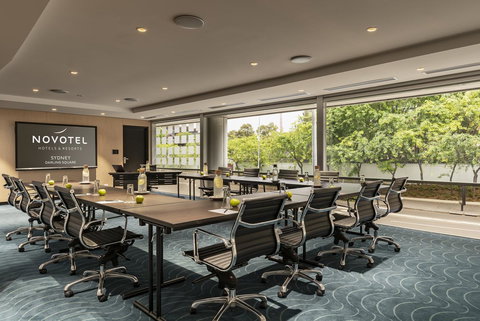 Novotel Sydney Darling Square - Foster Accommodation 25
