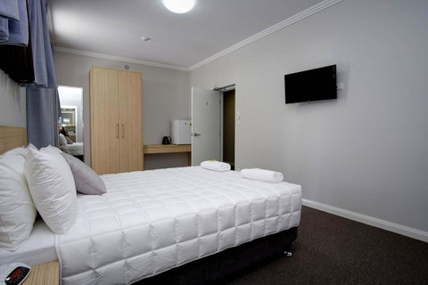 Lakes And Ocean Hotel Forster - Foster Accommodation 15