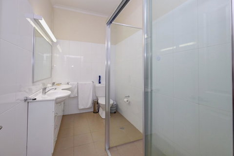 Lakes And Ocean Hotel Forster - Foster Accommodation 2