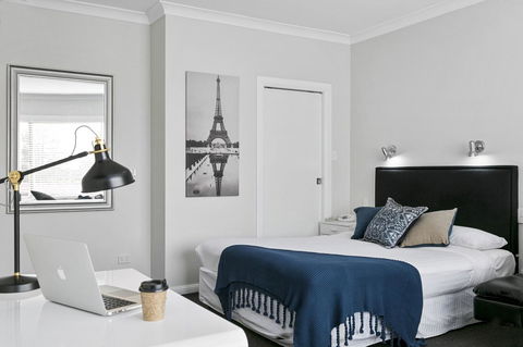 Airport Hotel Sydney - Foster Accommodation 0