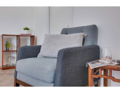 Spacious Cottage With Views, 10 Mins From The City - Foster Accommodation 17