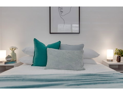 Spacious Cottage With Views, 10 Mins From The City - Foster Accommodation 13