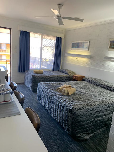 Coastal Bay Motel - Foster Accommodation 32