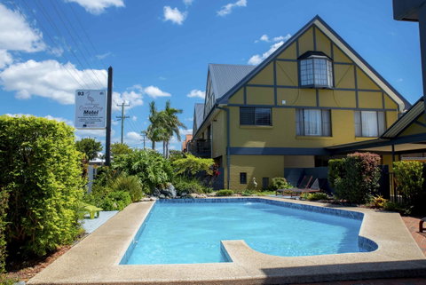 Coastal Bay Motel - Foster Accommodation 38