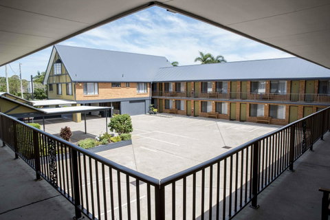 Coastal Bay Motel - Foster Accommodation 36