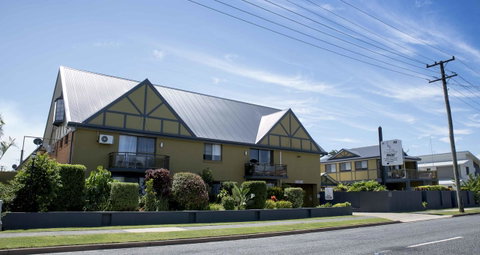 Coastal Bay Motel - Foster Accommodation 0