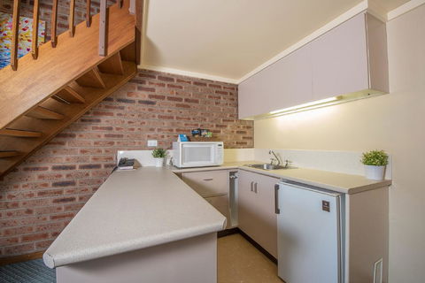 Alpine Gables - Foster Accommodation 27