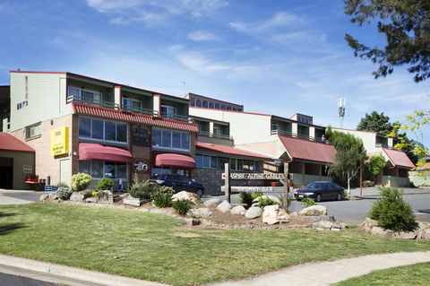 Alpine Gables - Foster Accommodation 0