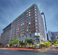 Holiday Inn Darling Harbour - Foster Accommodation