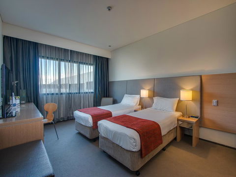 Alpha Hotel Eastern Creek - Foster Accommodation 1