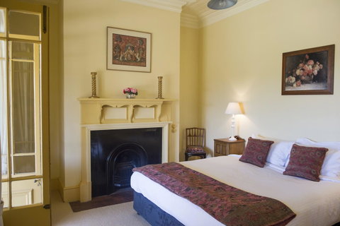Hillview Heritage Hotel - Foster Accommodation 34