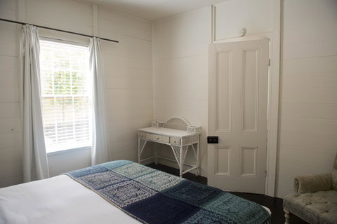 Hillview Heritage Hotel - Foster Accommodation 17