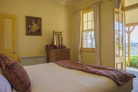 Hillview Heritage Hotel - Foster Accommodation 31