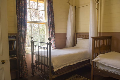 Hillview Heritage Hotel - Foster Accommodation 41