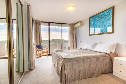 Pacific Towers Beach Resort - Foster Accommodation 37