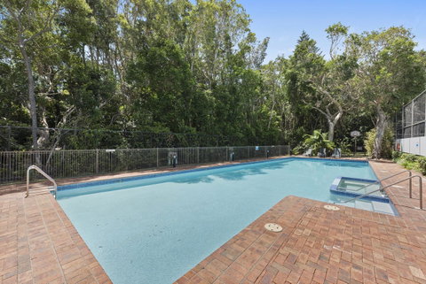Pacific Towers Beach Resort - Foster Accommodation 14