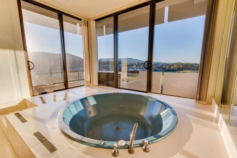Pacific Towers Beach Resort - Foster Accommodation 21