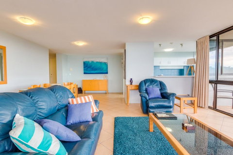 Pacific Towers Beach Resort - Foster Accommodation 34
