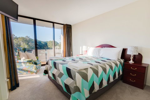 Pacific Towers Beach Resort - Foster Accommodation 29