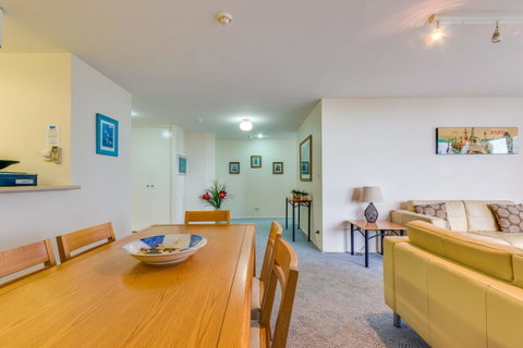 Pacific Towers Beach Resort - Foster Accommodation 44