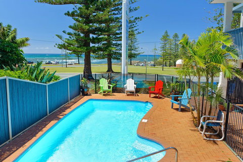 Beach House Holiday Apartments - Foster Accommodation 0