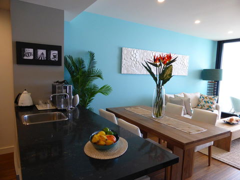 Arena Luxury Beachfront Apartment - Foster Accommodation 35
