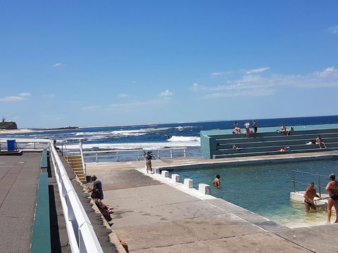 Arena Luxury Beachfront Apartment - Foster Accommodation 8