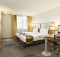 Holiday Inn Parramatta - Foster Accommodation