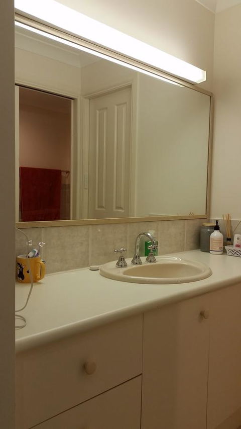 Twin Palms Holiday House At Lighthouse - Foster Accommodation 11