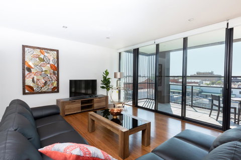 The Penthouse - Foster Accommodation 10