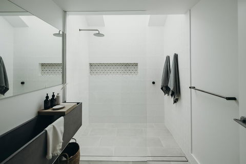 Salt At Shoal Bay - Foster Accommodation 35