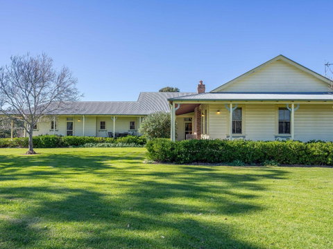 Roscrea Homestead Premier Homestead Accommodation - Foster Accommodation 15
