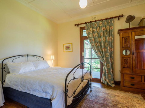 Roscrea Homestead Premier Homestead Accommodation - Foster Accommodation 4