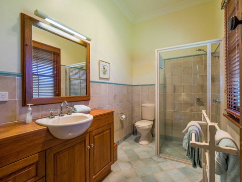 Roscrea Homestead Premier Homestead Accommodation - Foster Accommodation 1