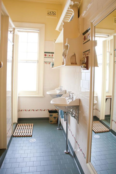 Australian Heritage Hotel - Foster Accommodation 37