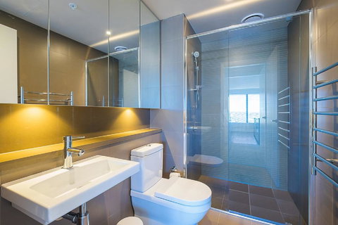 Australian Tower Stay - Foster Accommodation 9