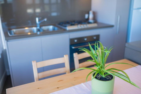 Australian Tower Stay - Foster Accommodation 13