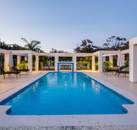 One Mile Mansion - Private Coastal Retreat FREE FAMILY ADVENTURE PASS - Foster Accommodation