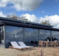 Belisi Farmstay Cottage - Foster Accommodation