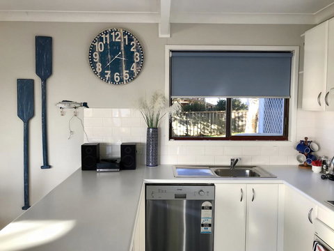 Lakeview Cottage - Foster Accommodation 2