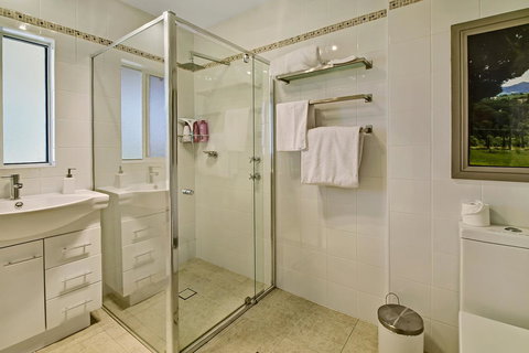 Bundanoon Lodge - Foster Accommodation 40