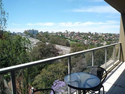 Wyndel Apartments North Sydney - Harbour Watch - Foster Accommodation 3