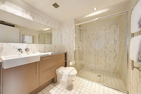 Wyndel Apartments North Sydney - Harbour Watch - Foster Accommodation 5