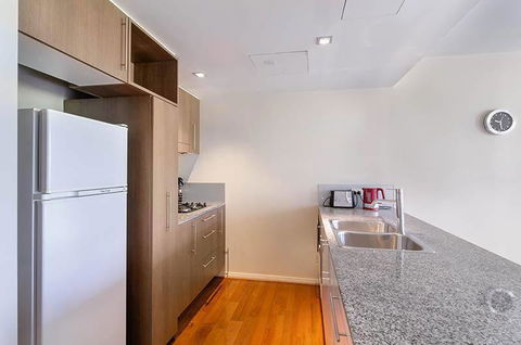 Wyndel Apartments North Sydney - Harbour Watch - Foster Accommodation 10