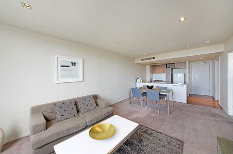 Wyndel Apartments North Sydney - Harbour Watch - Foster Accommodation 1