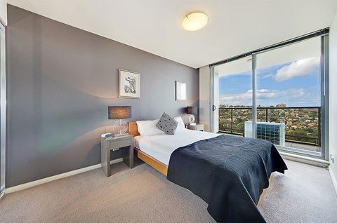 Wyndel Apartments North Sydney - Harbour Watch - Foster Accommodation 0